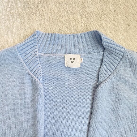 Luna Ivy Cropped Knit Sweater w/ Customizable Front – Size Small - Picture 6 of 9